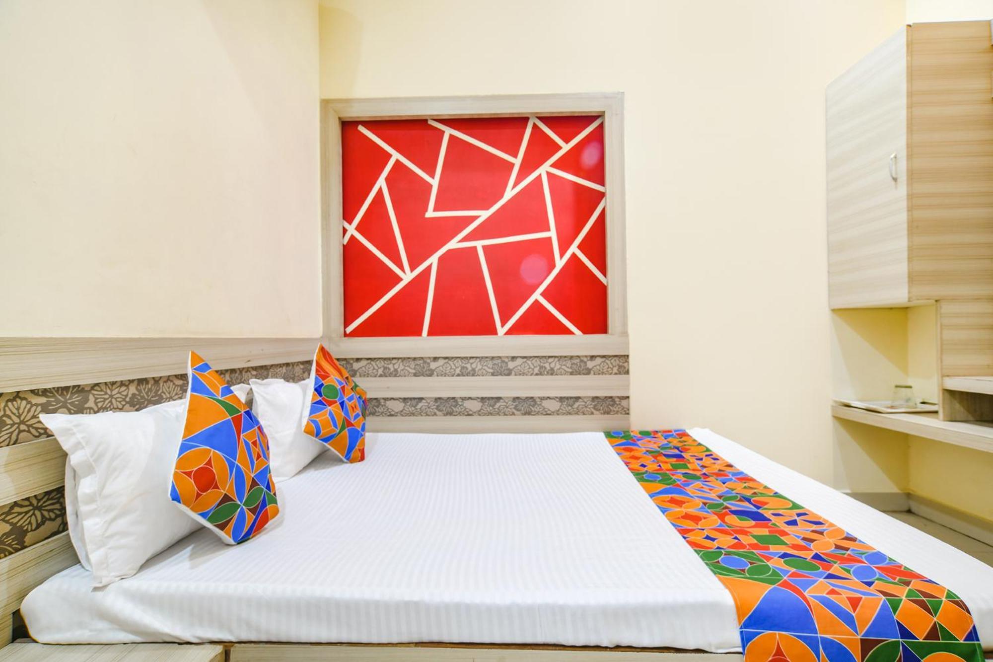 Fabexpress Blue Star Otel Ujjain Dış mekan fotoğraf