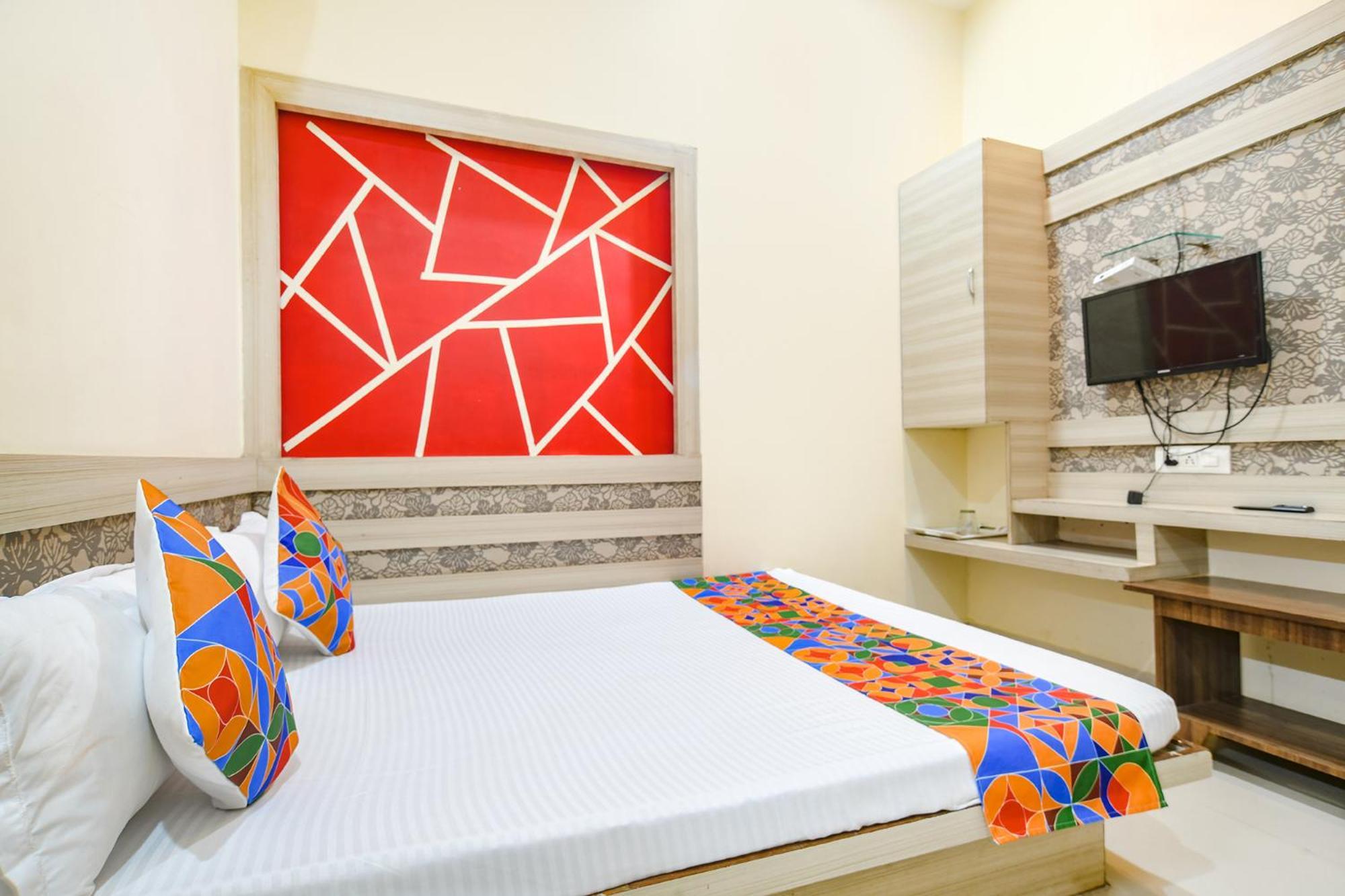 Fabexpress Blue Star Otel Ujjain Dış mekan fotoğraf