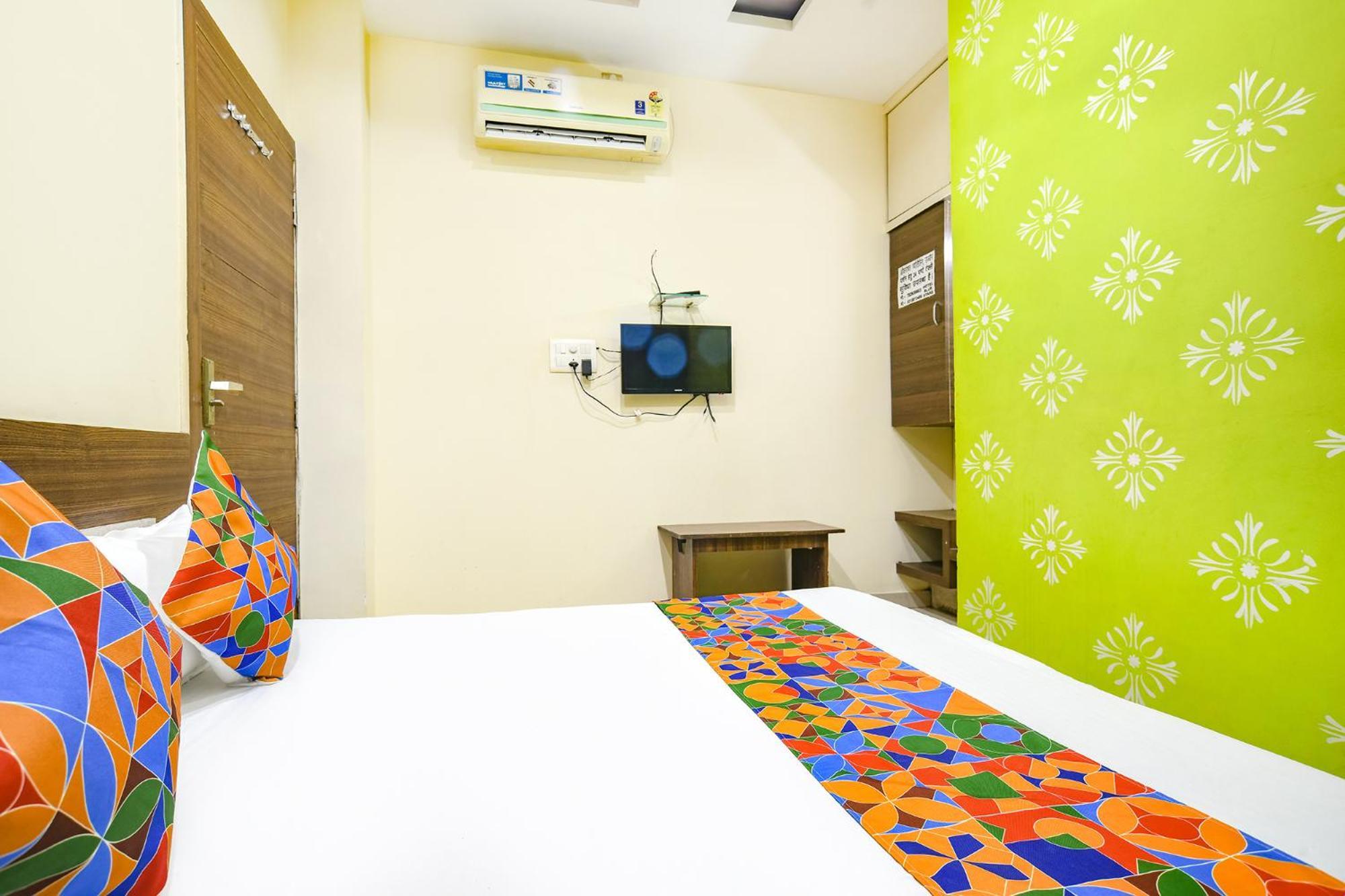 Fabexpress Blue Star Otel Ujjain Dış mekan fotoğraf