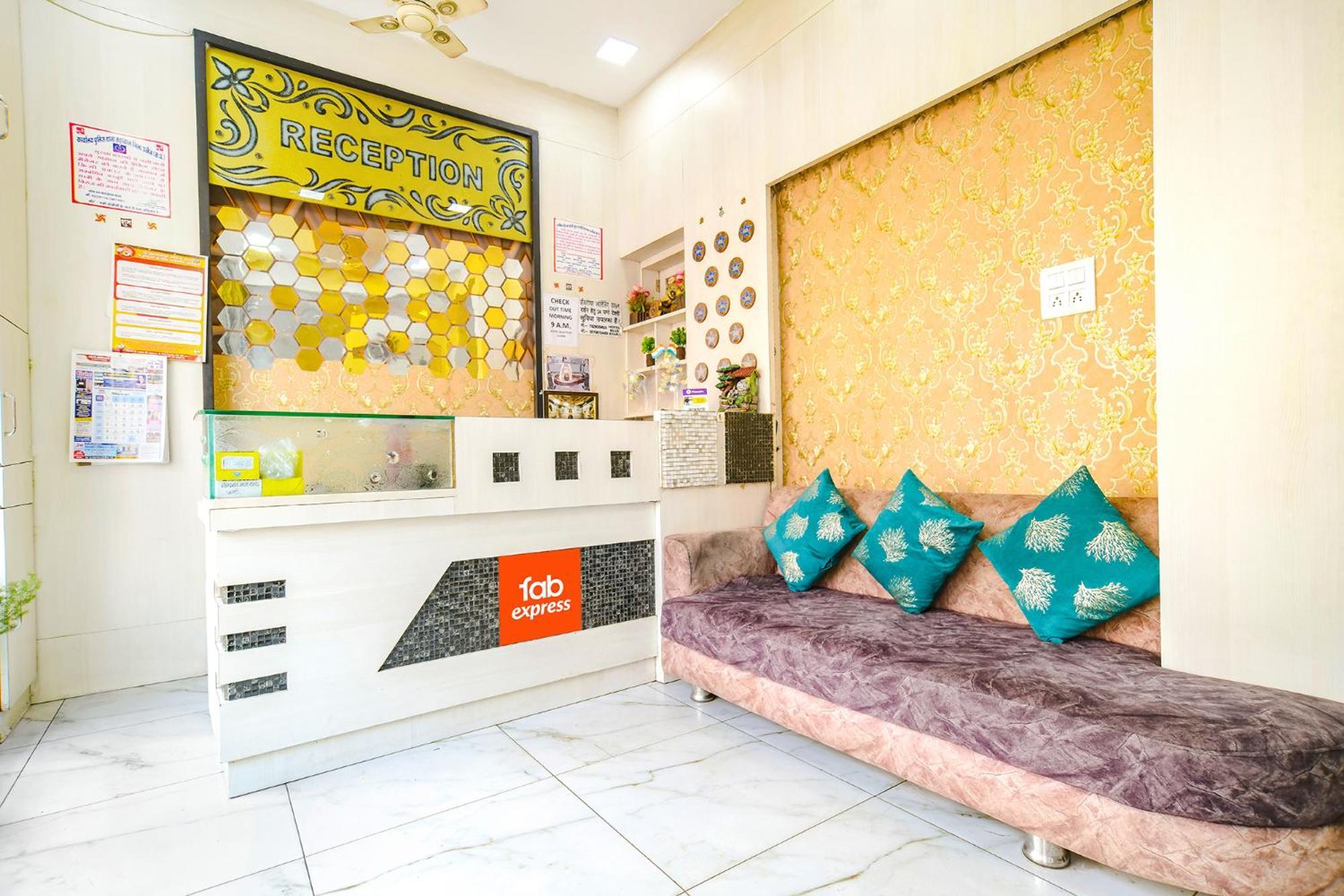 Fabexpress Blue Star Otel Ujjain Dış mekan fotoğraf
